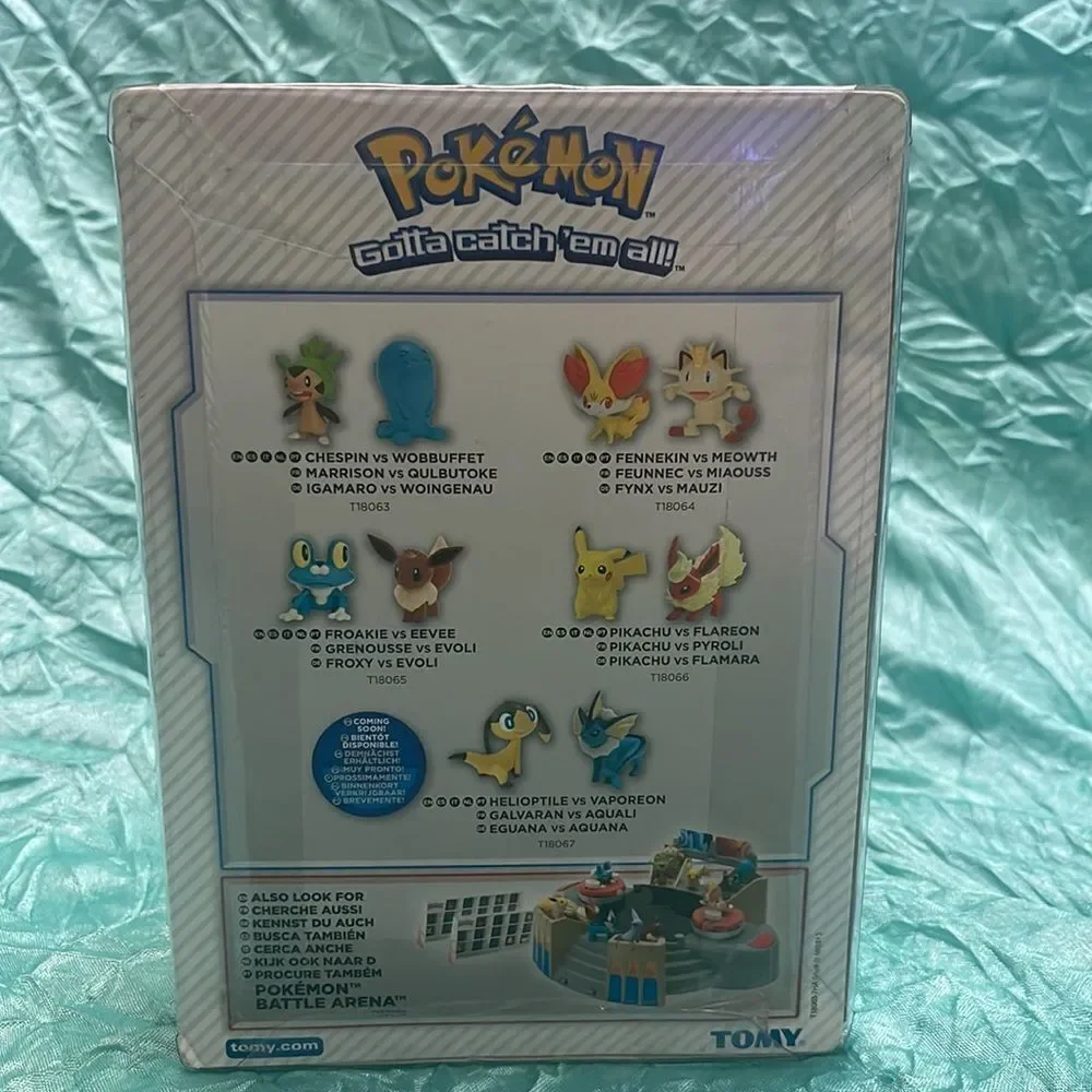 Pokémon FROAKIE vs EEVEE set figures